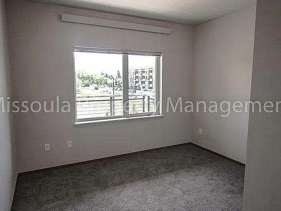 Lacey's Place — Photo 3