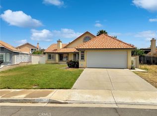 10057 Zinfandel Ln, Riverside, CA 92509