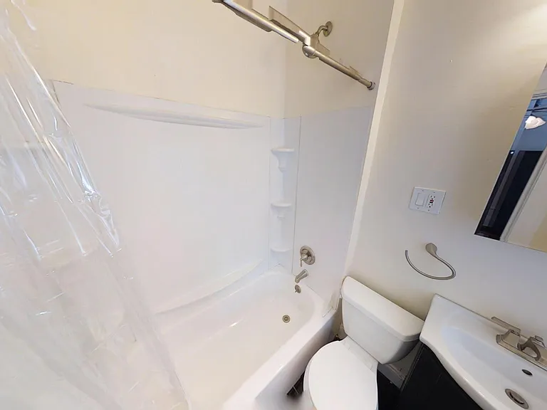 321 Westcott St #5 — Photo 6