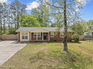 174 Old 30 Rd, Jacksonville, NC 28546