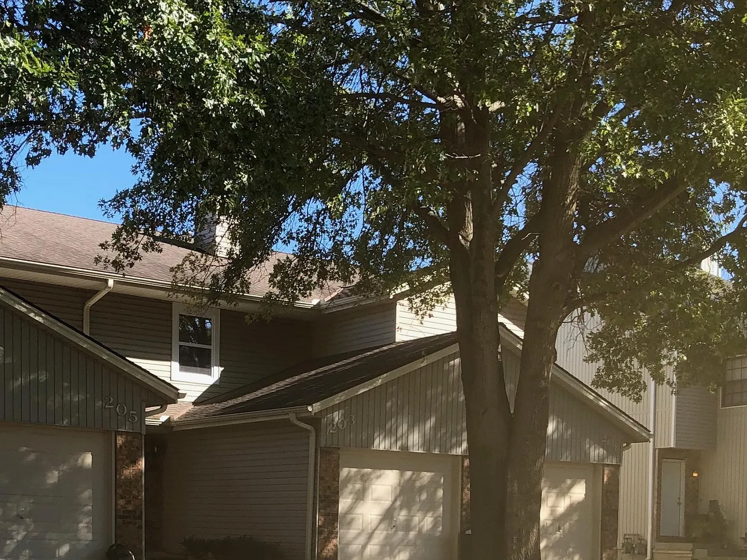 3 bed, 1.5 bath, $1,350 — Photo 1