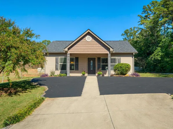12 Bush St, Inman, SC 29349