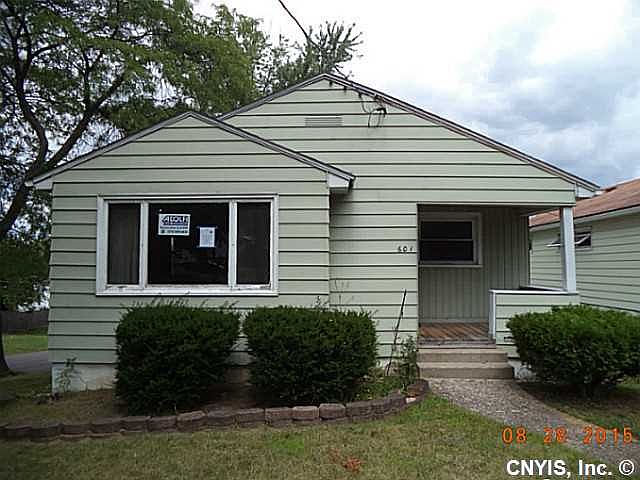 1st image of 601 Mountainview Ave