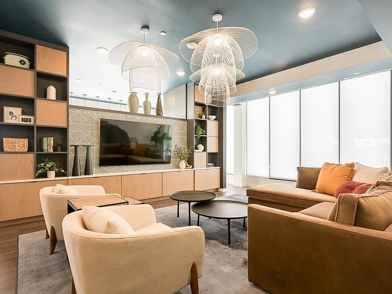 Shelby Commons — Photo 16