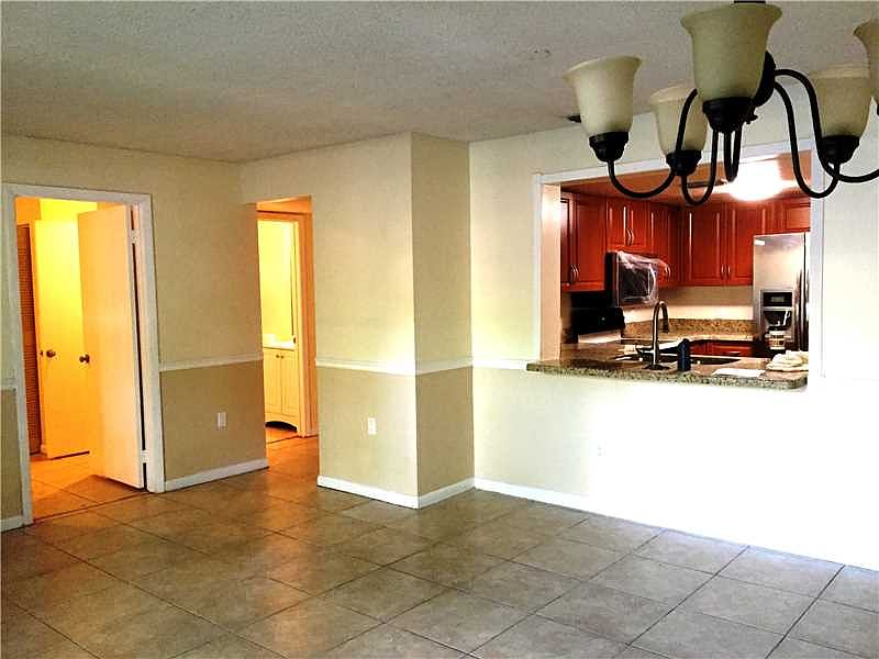 1st image of 421 SE 10th St #101A