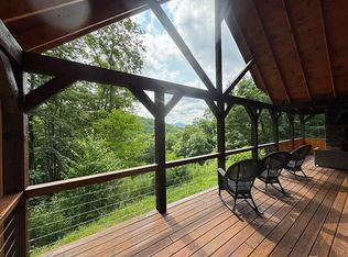 371 Black Bear Trl, Topton, NC 28781