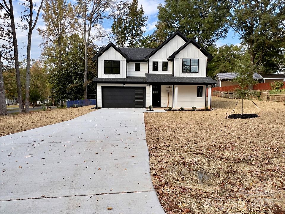 1st image of 7302 Lanterntree Ln