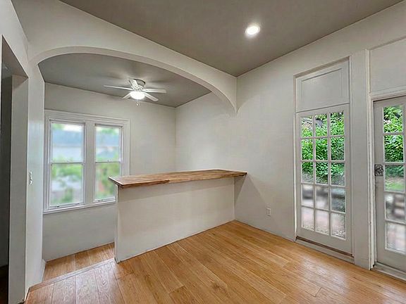 5th image of 7 Fairfield Ave #1