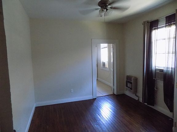 4th image of 4709 Palmyra St