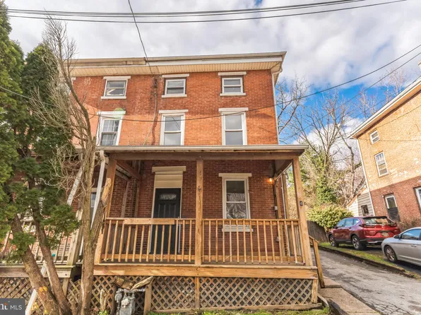 4 Church St, Upland, PA 19015