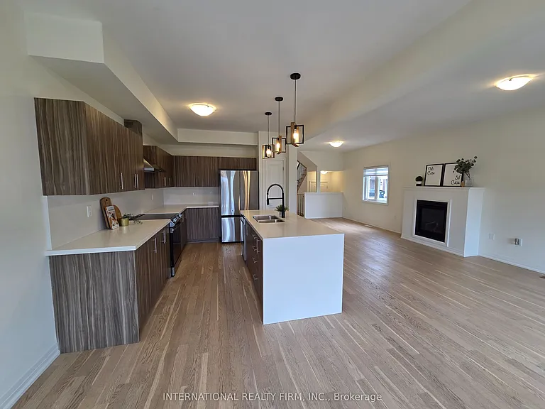 23 Harvest Cres — Photo 12