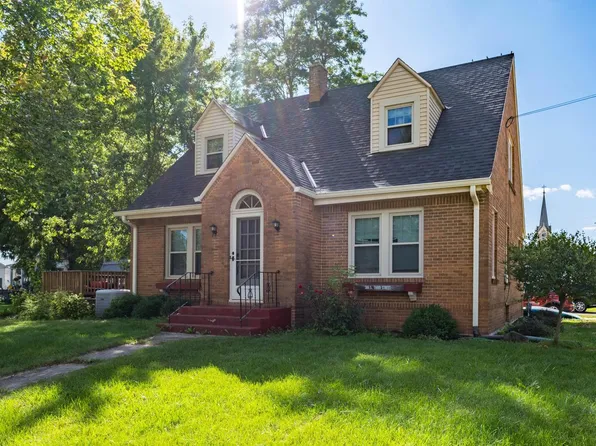 300 South 3rd STREET, Waterford, WI 53185