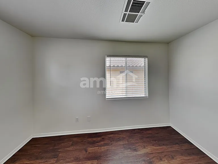 6473 Karlsen Ct — Photo 17
