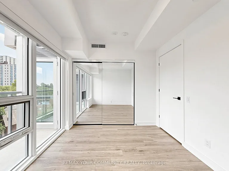 609 Sherbourne St E #507 — Photo 22