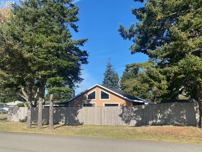 356 19th St, Port Orford, OR, 97465