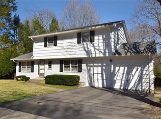 101 Hollyberry Ln, Plainville, CT 06062