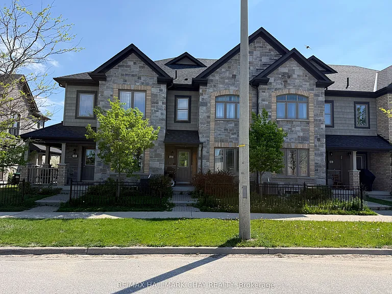 63 Batteaux St — Photo 1