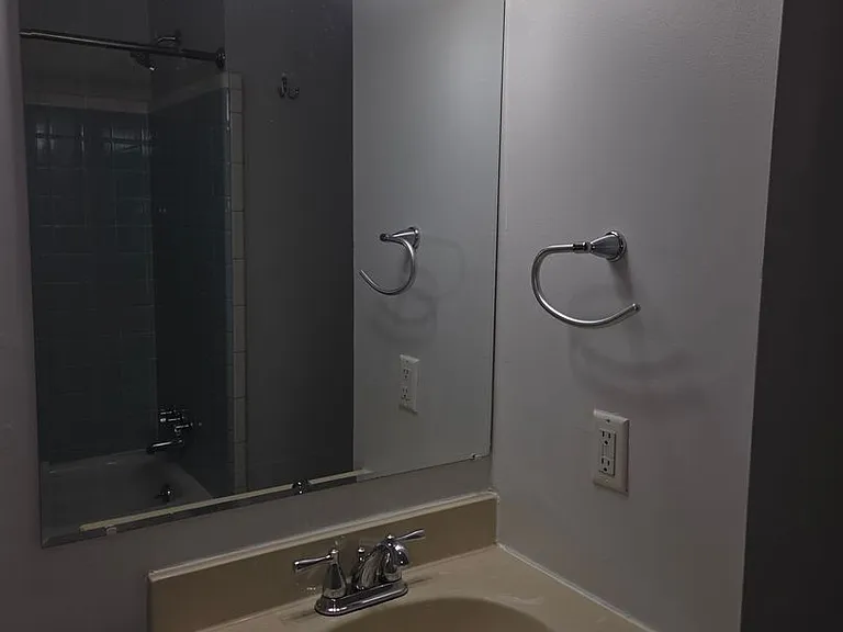 4202 Coventry Rd — Photo 13