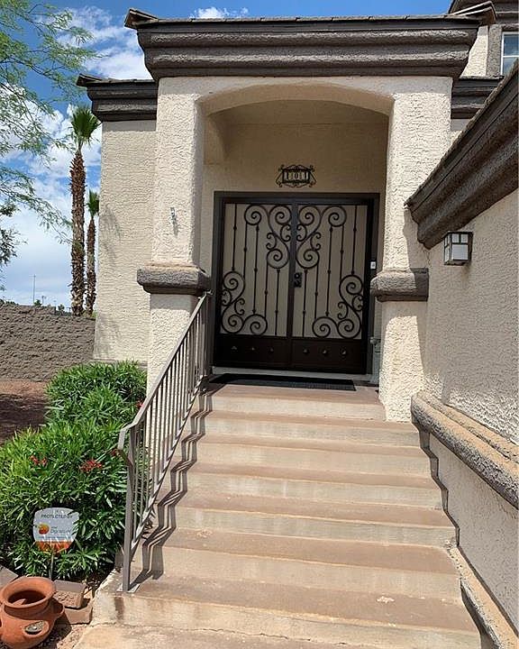 1st image of 104 Santana Ct
