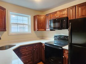2500 N Jerusalem Rd, Bellmore, NY