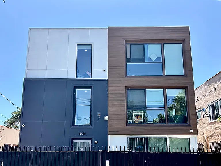 1534 W 35th St — Photo 11
