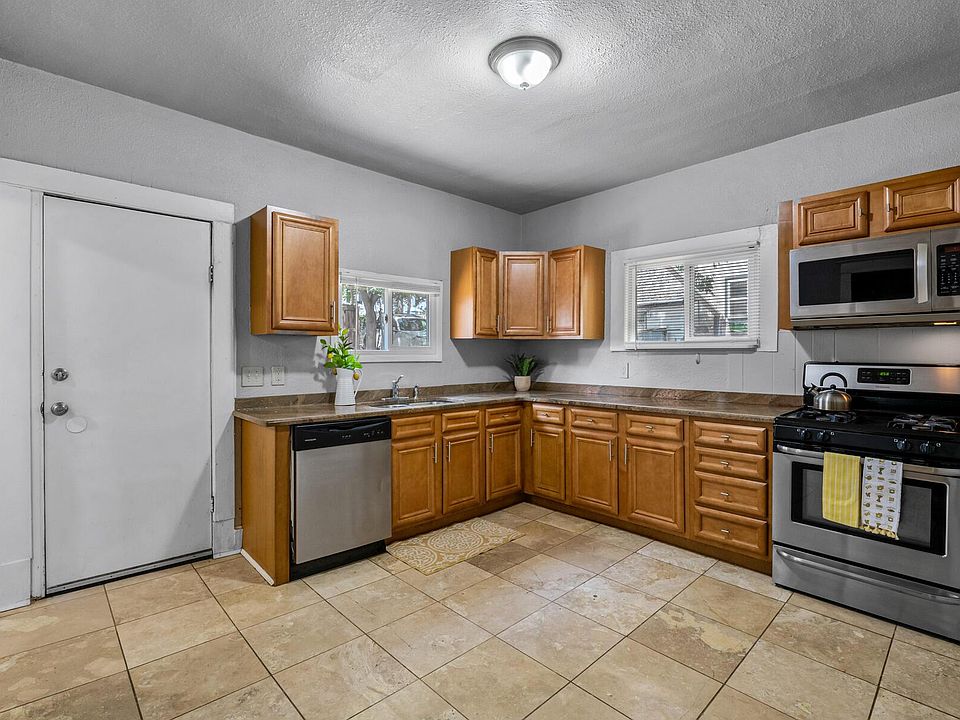 1st image of 13 S Newton St #1