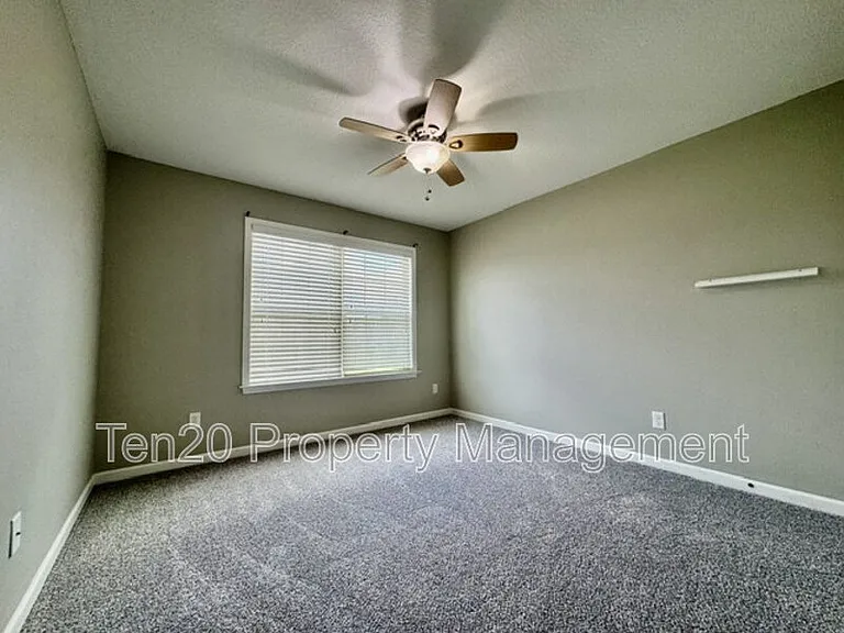 9708 Yellow Pine Rd — Photo 17