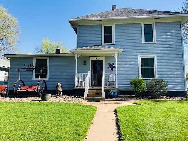 1st image of 1202 College Blvd