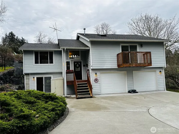 807 Union Avenue, Steilacoom, WA 98388