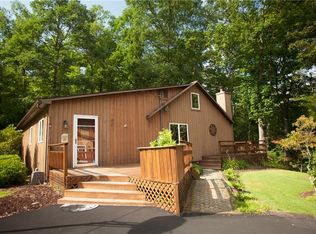 14 Jeronimo Ct, Pine Bush, NY 12566