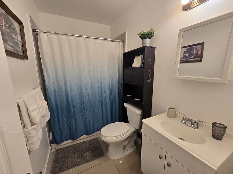 2305 Monroe St #1 — Photo 4