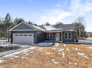 2948 Michele Marie, Grawn, MI 49637