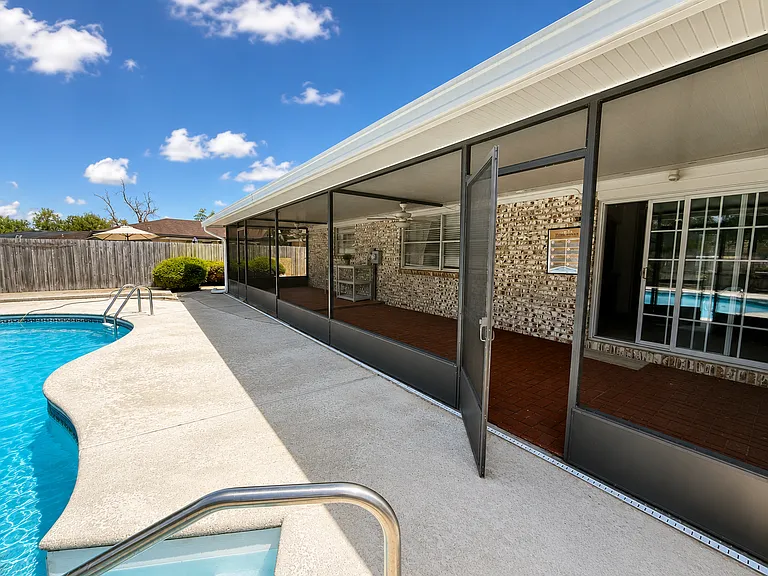 Dillon Dr — Photo 9