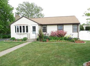 9 Casey Dr, Middletown, RI 02842