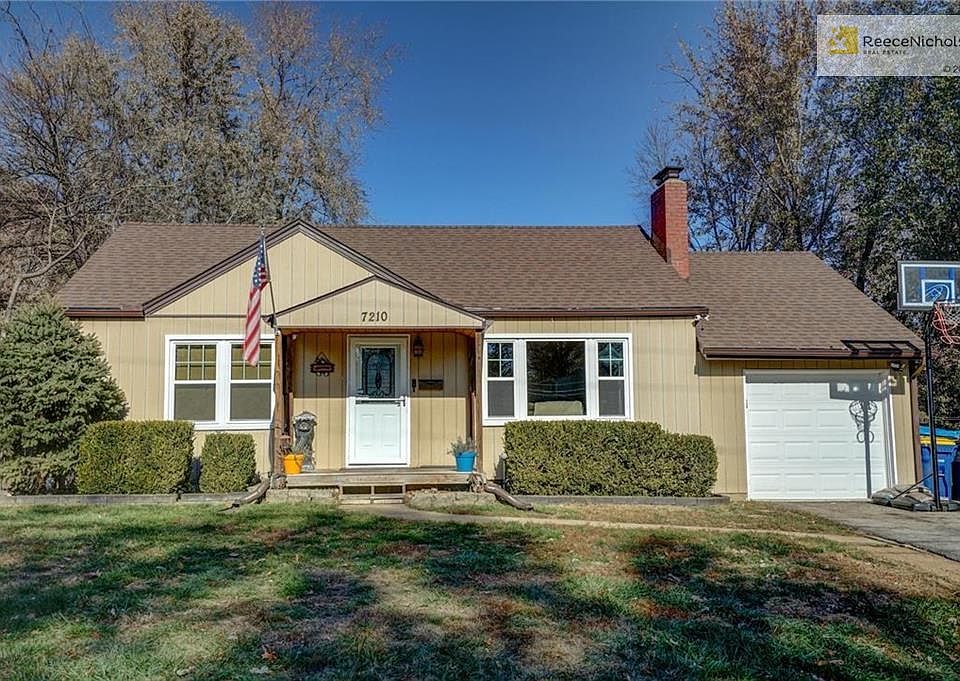 Adorable and Updated Ranch Home