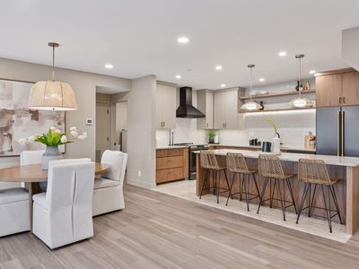 110 Bank St SE APT 504, Minneapolis, MN, 55414