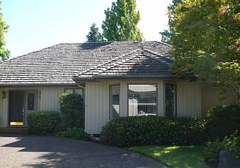 2nd image of 932 Shaughnessy Ln