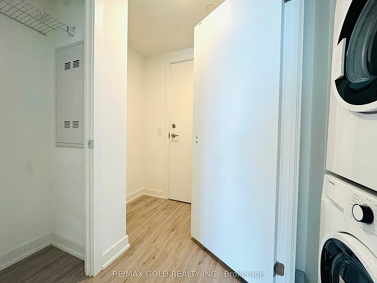 252 Church St #LPH03 — Photo 14