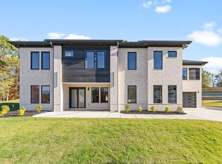 555 Versailles Dr, Auburn, GA 30011