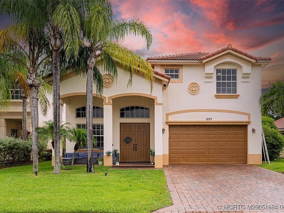 1st image of 1053 SE Fleming Way