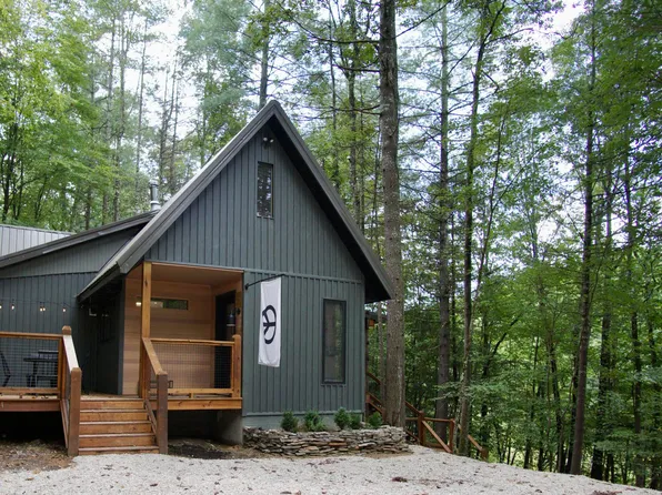 82 Firefly Ln, Campton, KY 41301