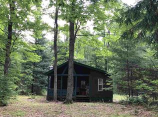2854 Toms Rd, Munising, MI 49862