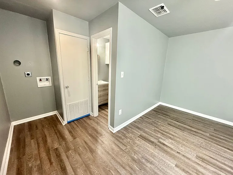 700 W Upshur Ave — Photo 7
