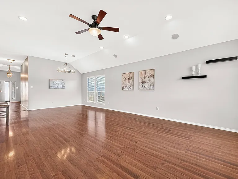 7116 Granger Ridge Ln — Photo 10