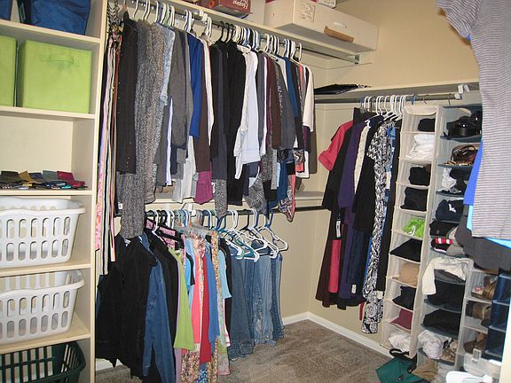 Huge master closet - right
