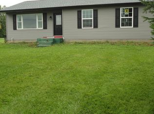 6409 Utley Rd, Akron, NY 14001