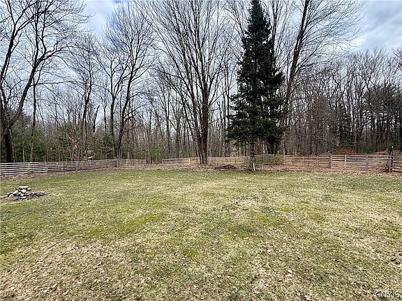 4th image of 1841 Mulholland Rd
