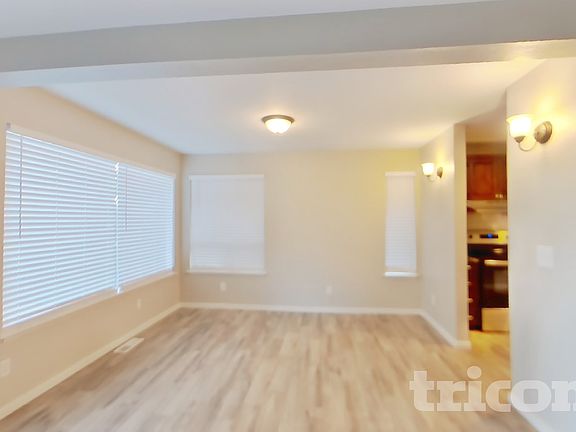 4th image of 2108 E Phinney Bay Dr