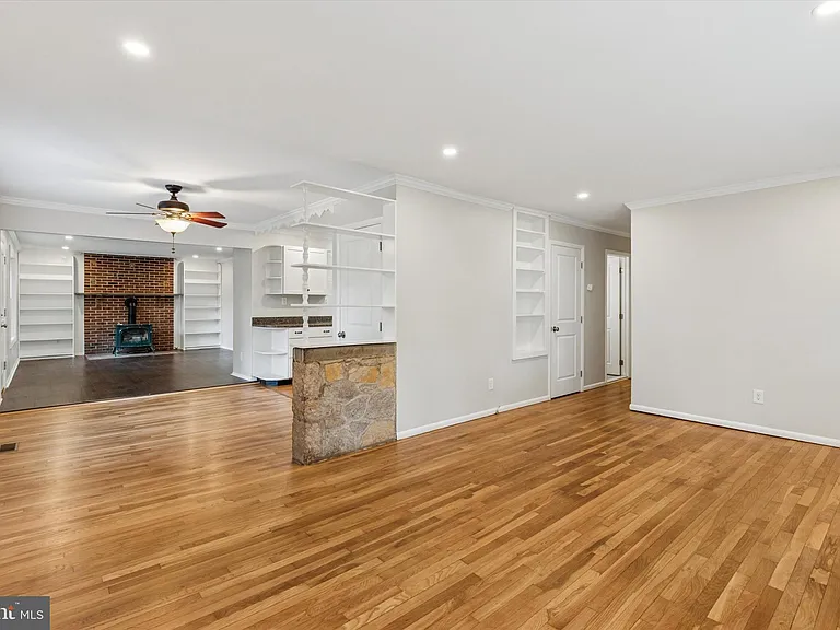3249 Mill Rd — Photo 8