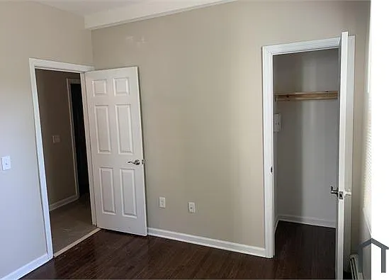 1322 Clinton Ave #19